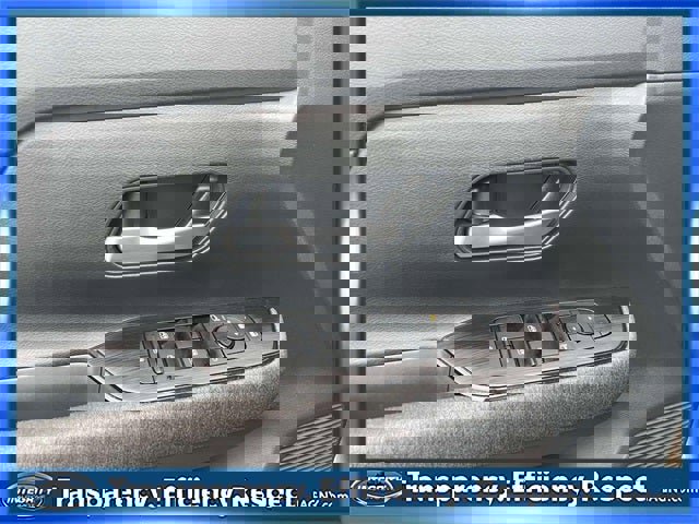 Certified 2025 Nissan Kicks SV image 17