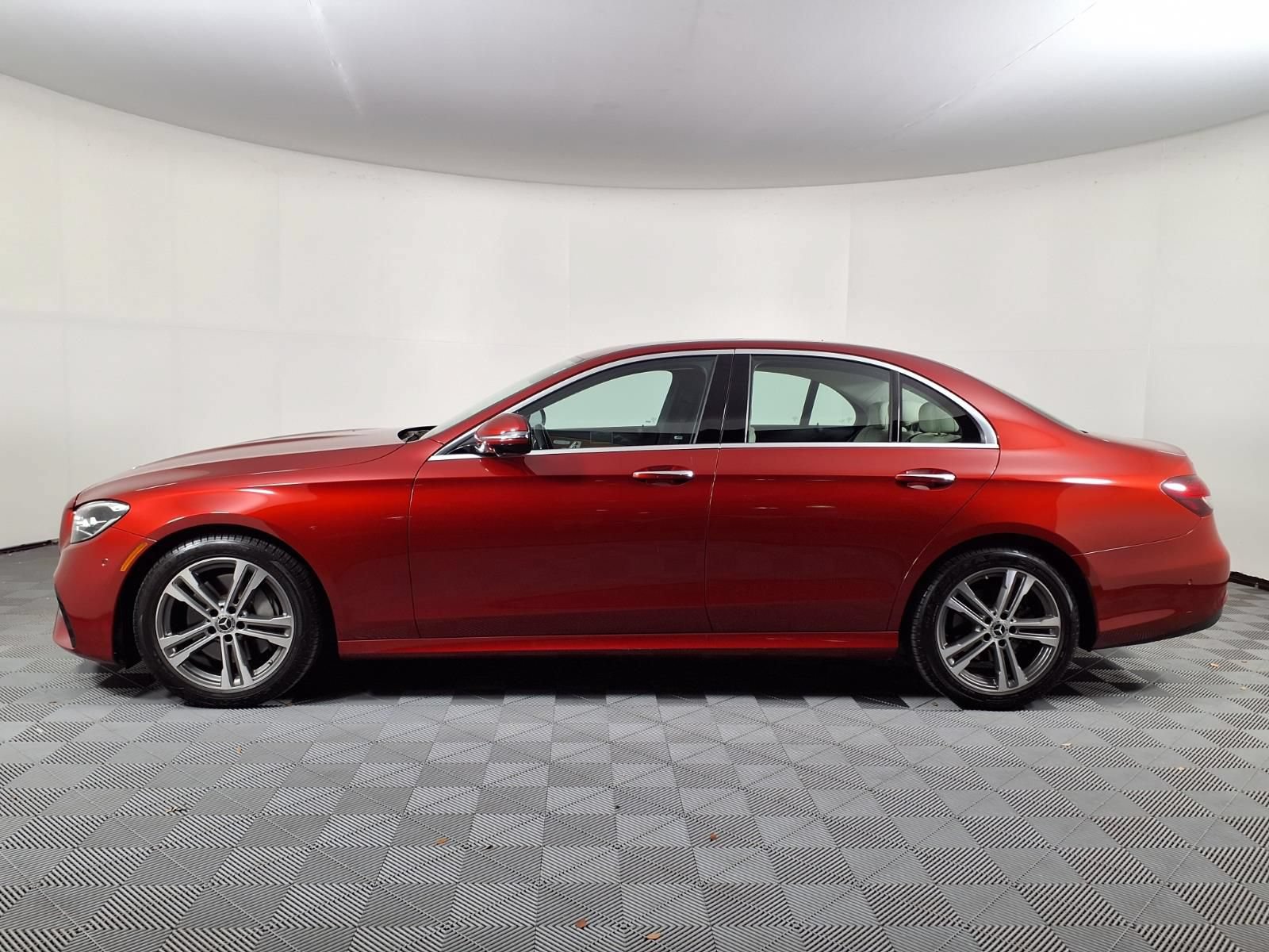 Used 2022 Mercedes-Benz E 350 Sedan image 4