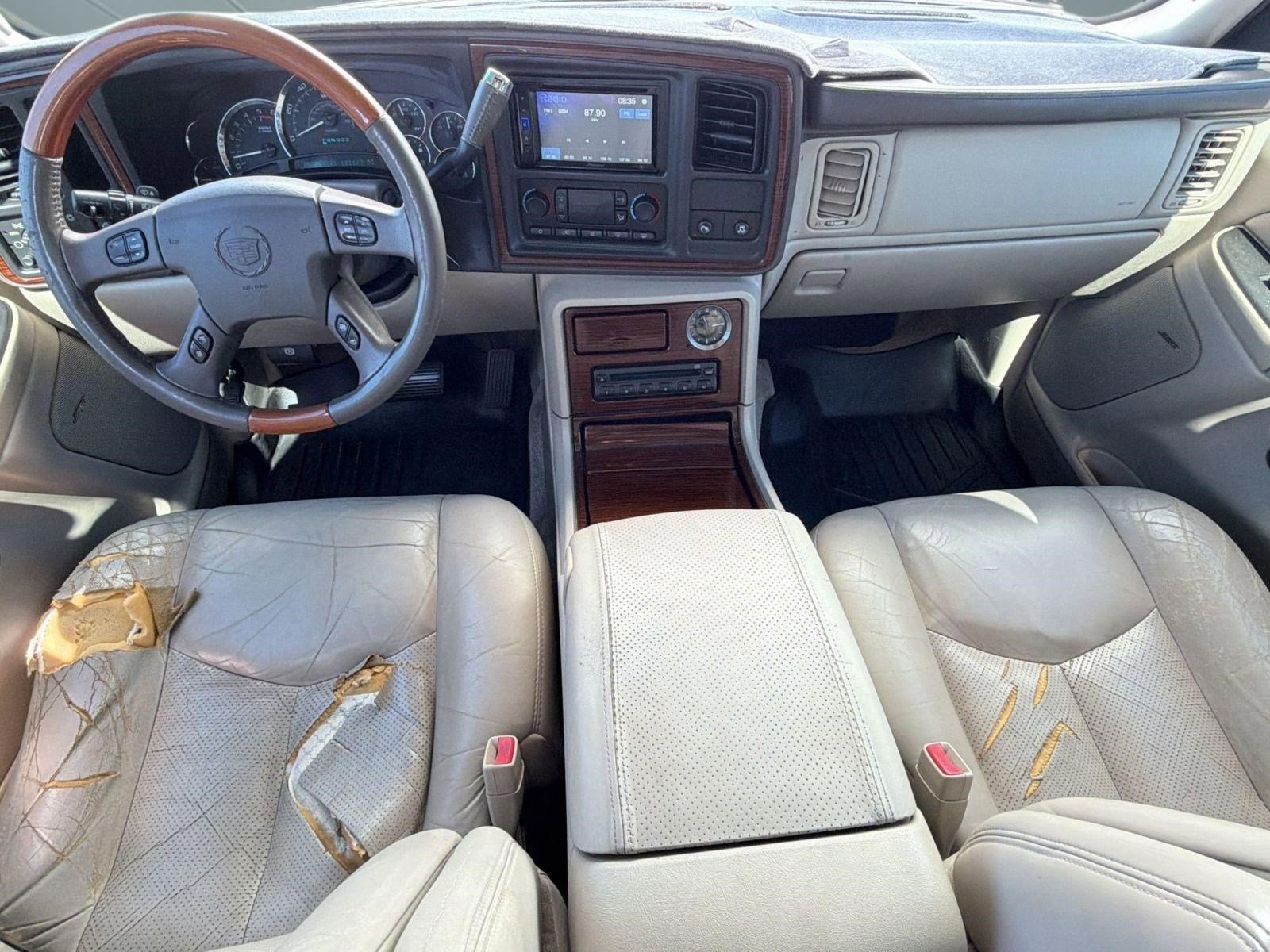 Used 2003 Cadillac Escalade 2WD w/ Marketing Vehicle Package image 15