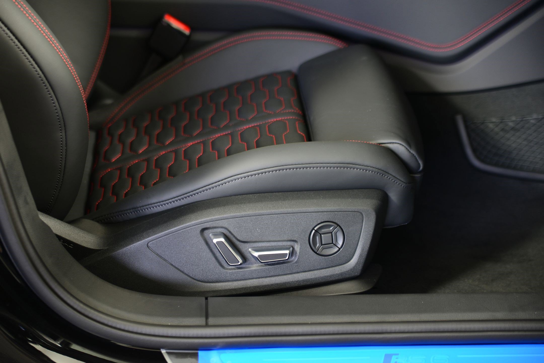 New 2026 Audi RS 6 performance image 10