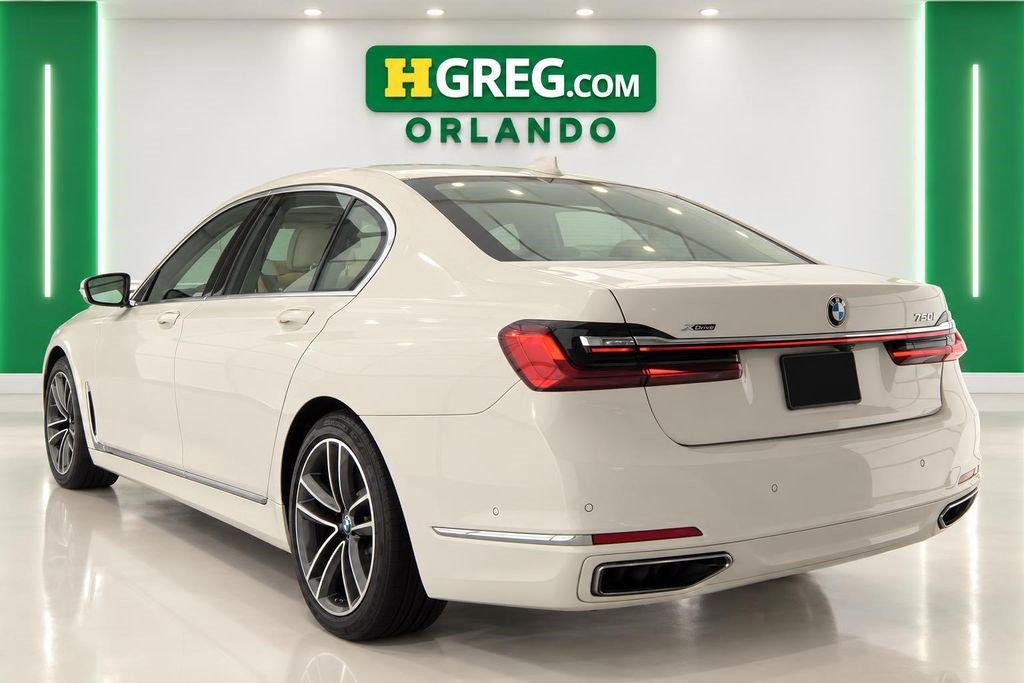 Used 2021 BMW 750i xDrive w/ Executive Package AWD/4WD image 2