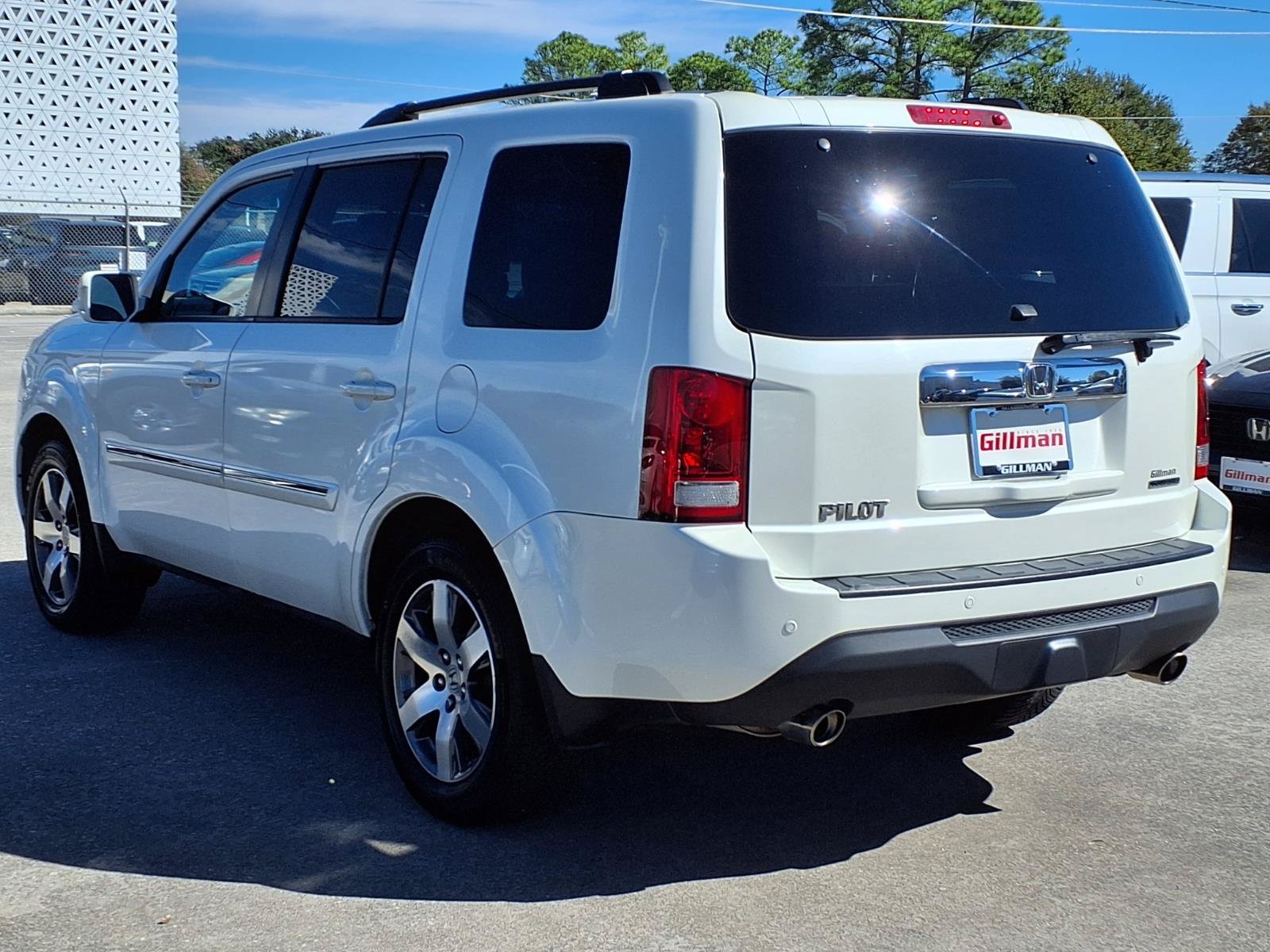 Used 2013 Honda Pilot Touring image 3