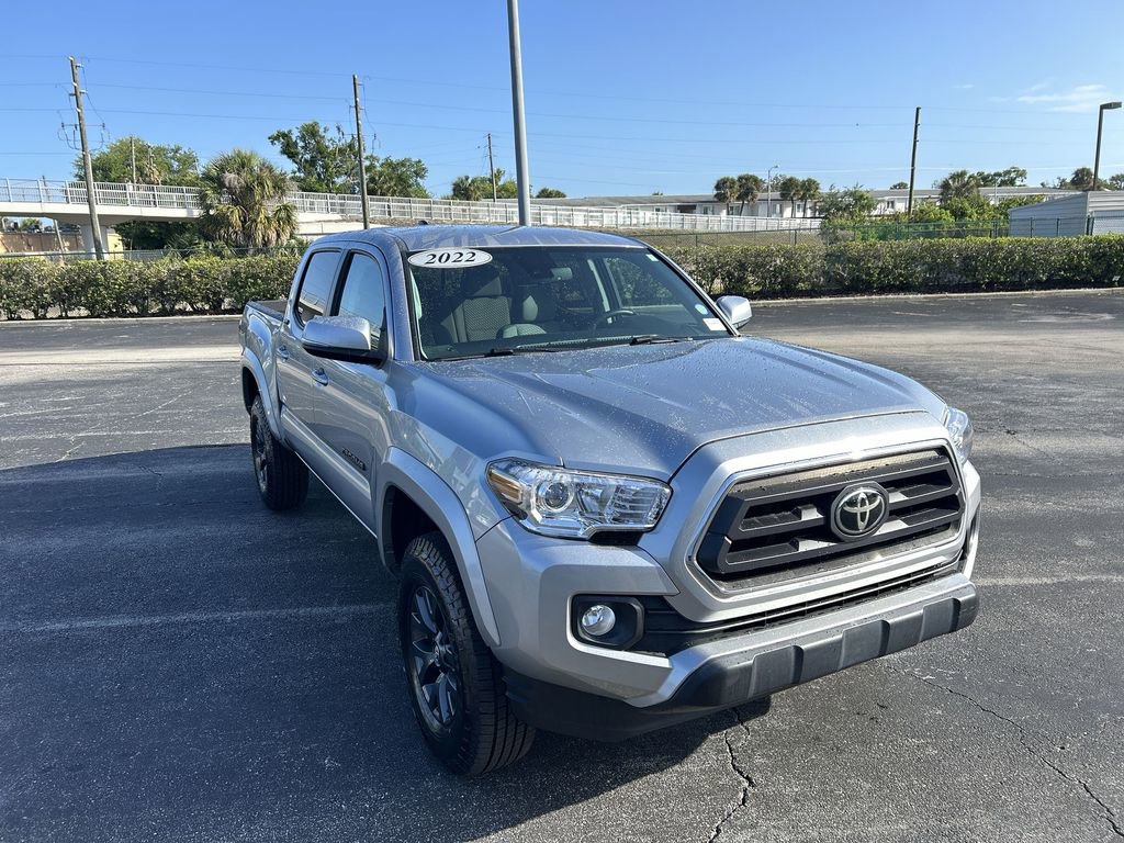 Used 2022 Toyota Tacoma SR5 w/ Technology Package image 17
