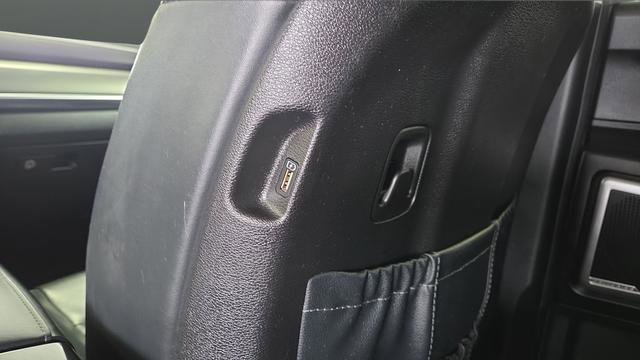 Used 2022 Kia Telluride LX AWD/4WD image 40