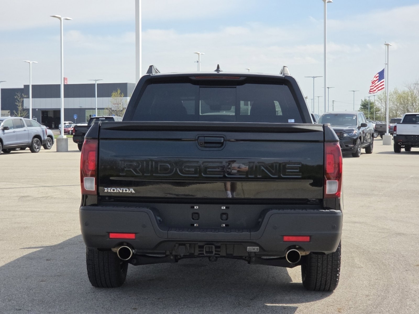 Used 2025 Honda Ridgeline Black Edition image 19