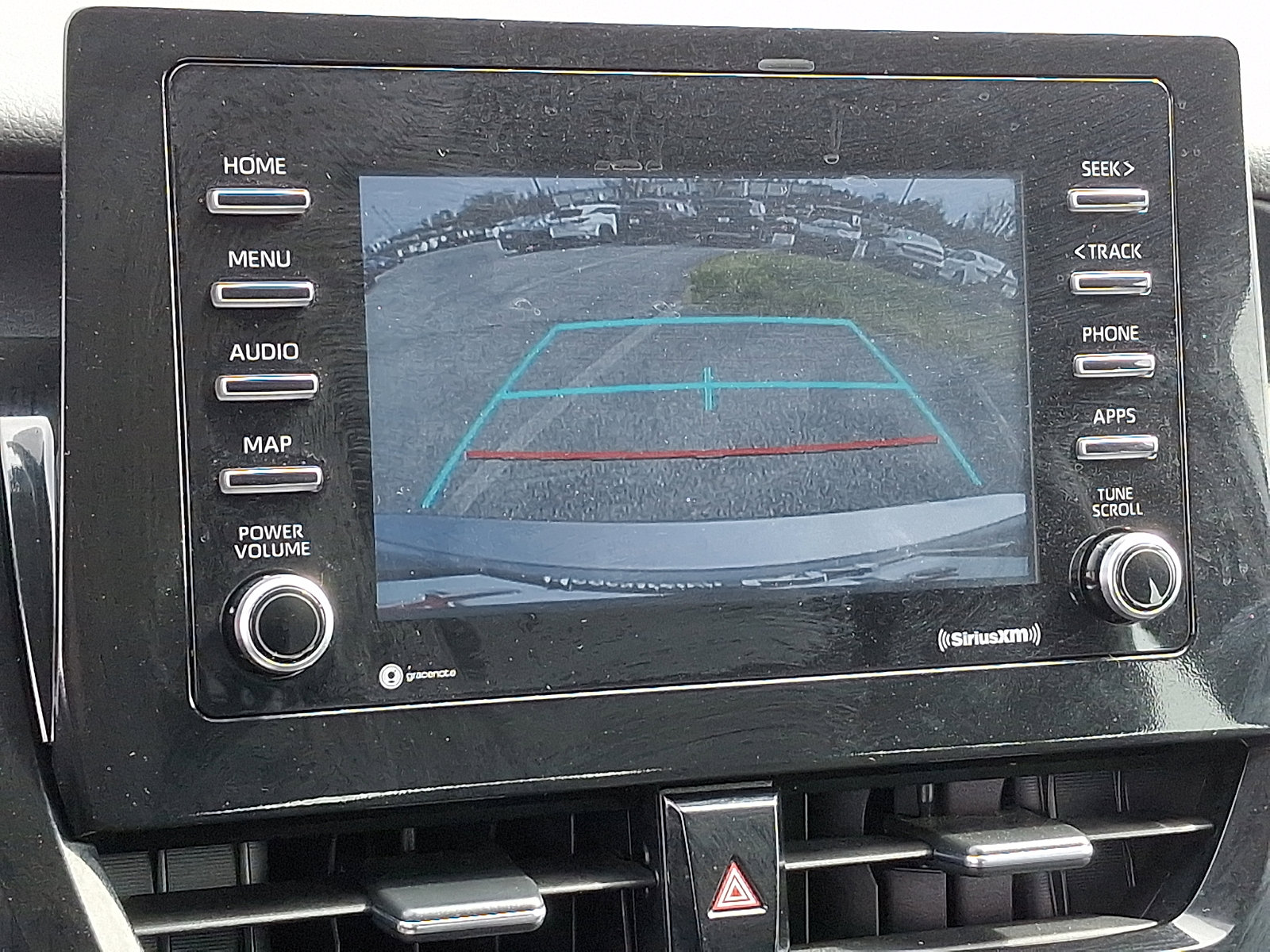 Used 2024 Toyota Camry SE image 18