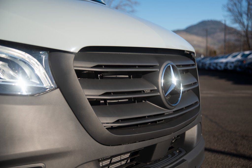 New 2025 Mercedes-Benz Sprinter 2500 image 15