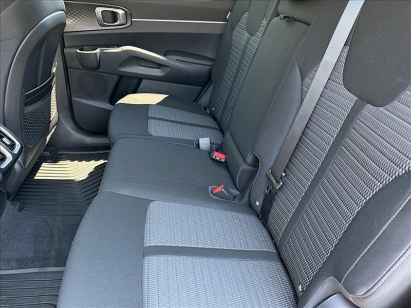 New 2026 Kia Sorento LX FWD image 12