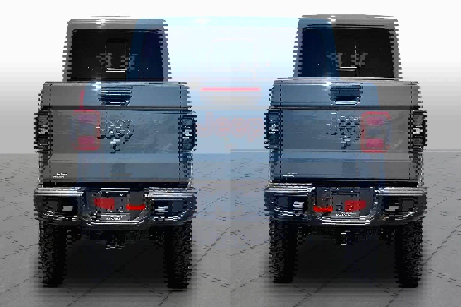 Used 2025 Jeep Gladiator Mojave AWD/4WD image 5