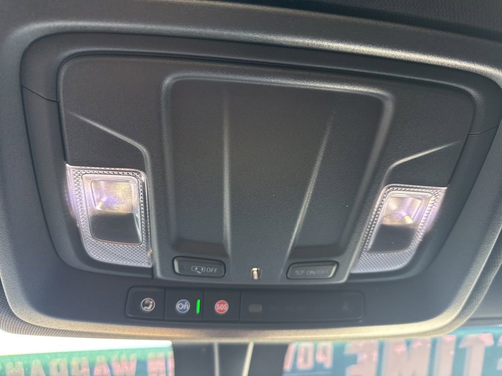 Used 2022 GMC Sierra 2500 AT4 image 37