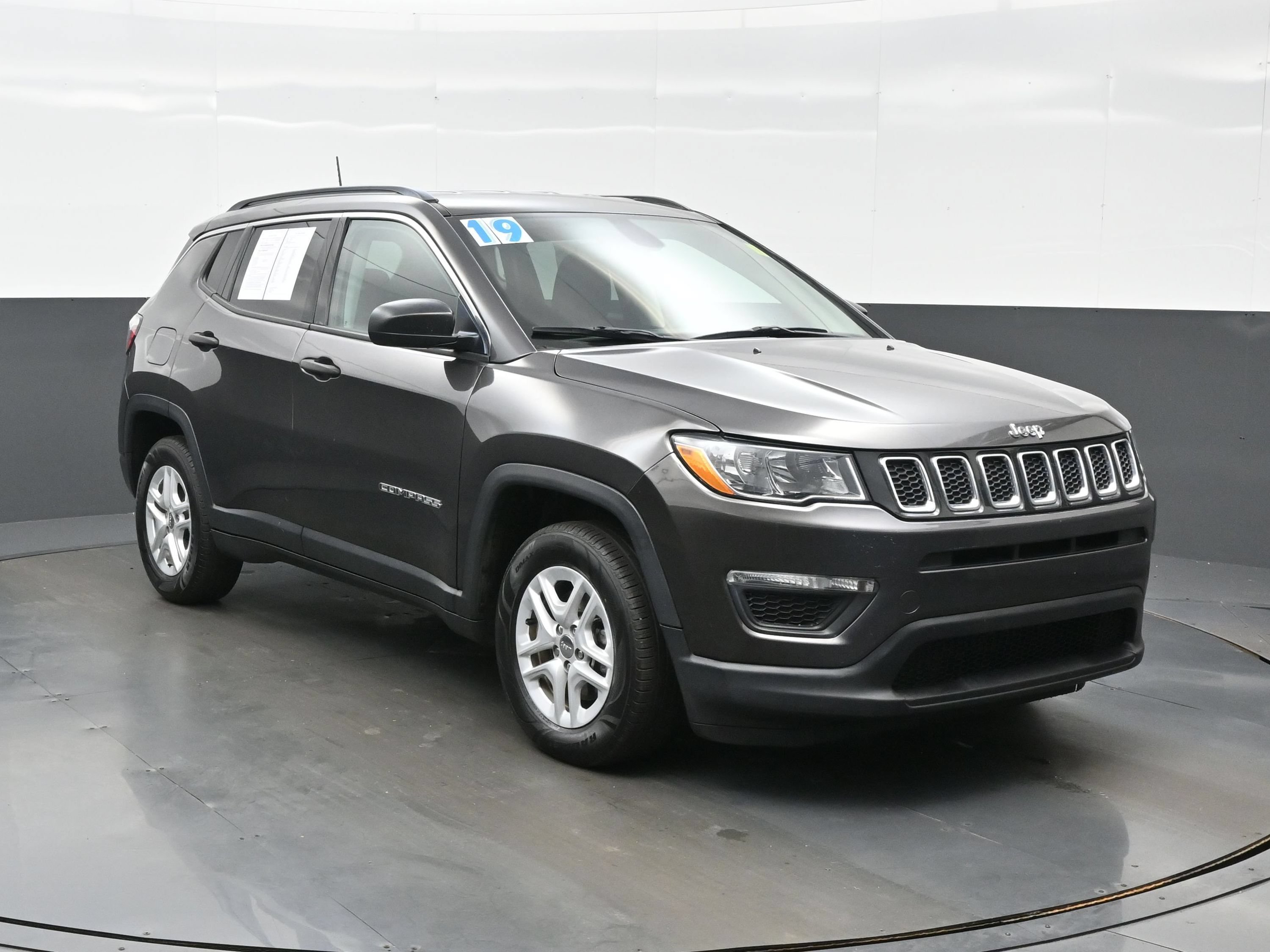 Used 2019 Jeep Compass Sport FWD image 8