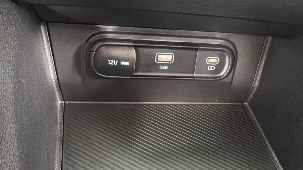 Used 2024 Kia Sportage LX image 27