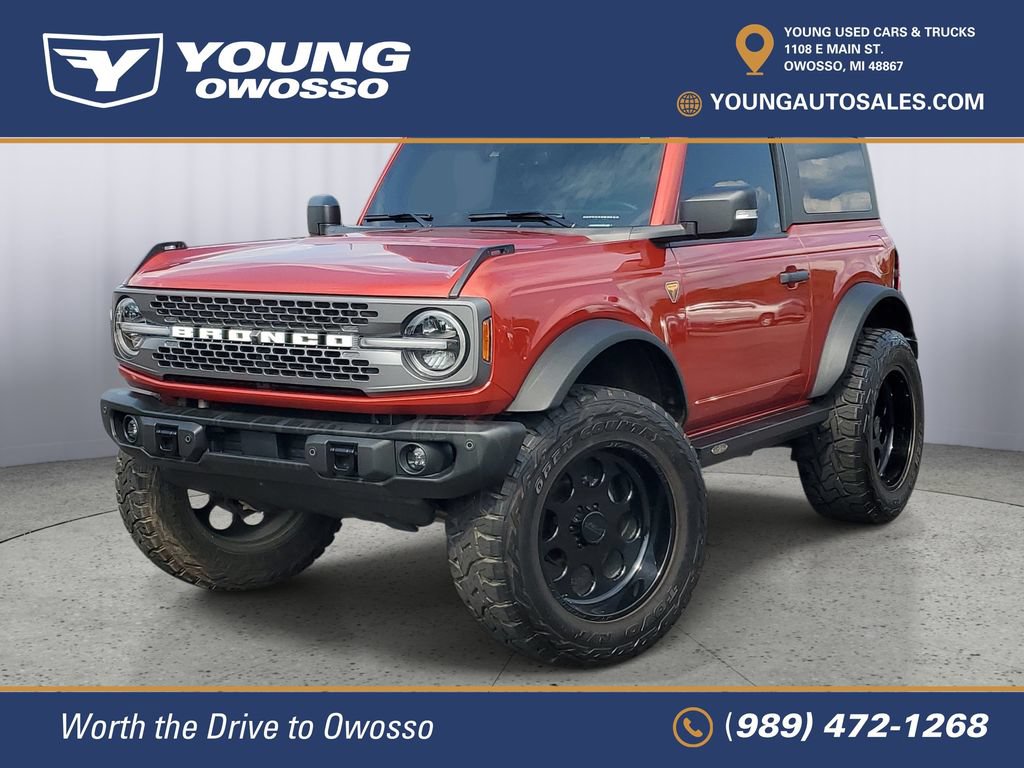 Used 2023 Ford Bronco Badlands w/ Sasquatch Package AWD/4WD image 2