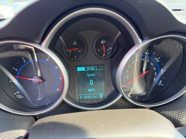 Used 2016 Chevrolet Cruze LT w/ Sun And Sound Package FWD image 8