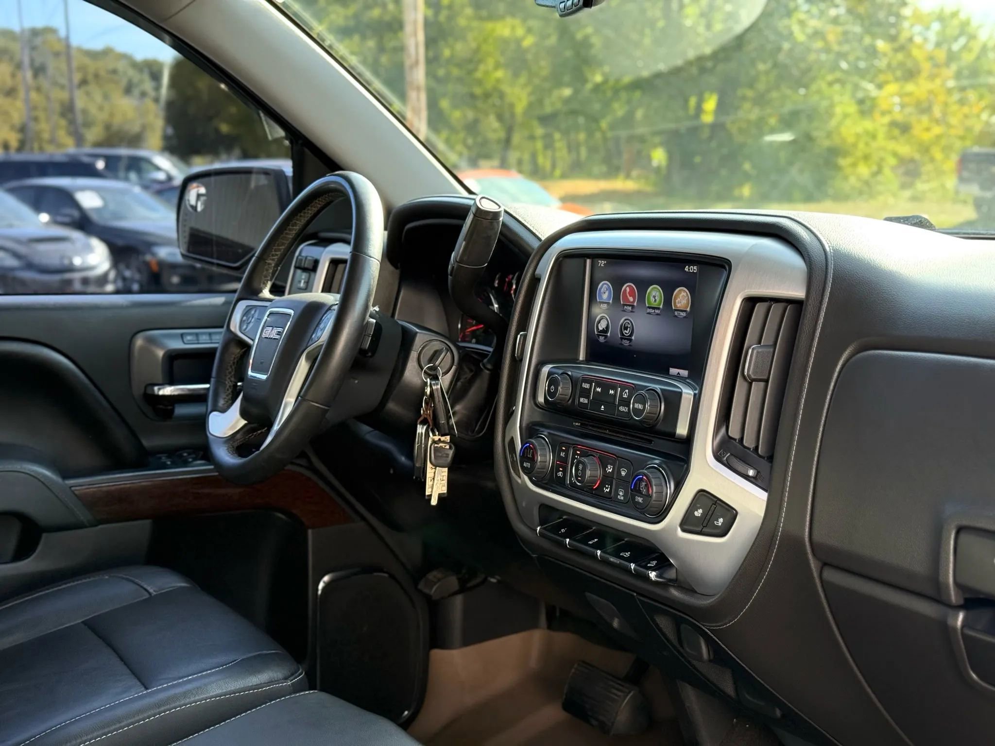 Used 2015 GMC Sierra 1500 SLT AWD/4WD image 40