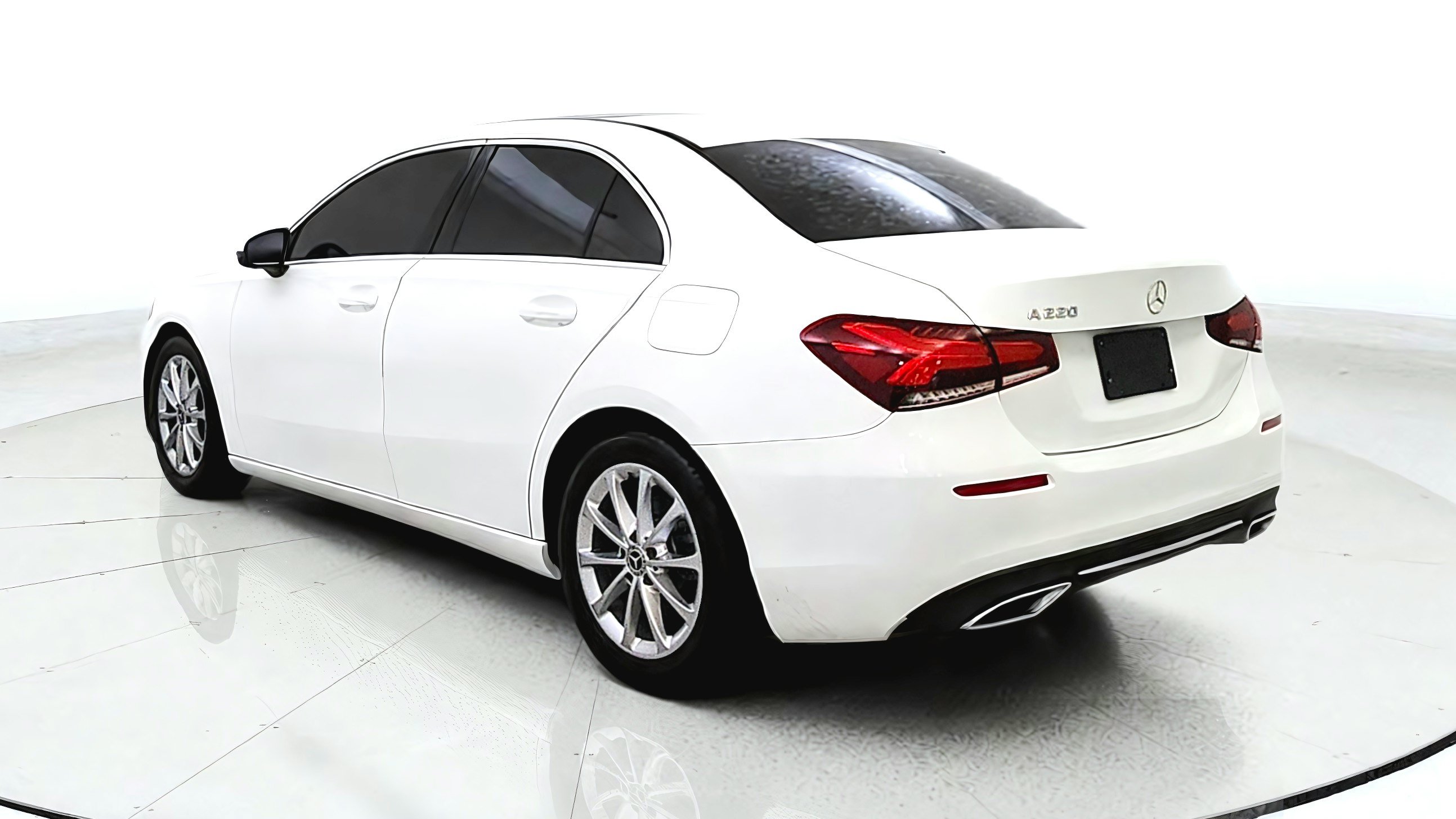 Used 2021 Mercedes-Benz A 220 image 5