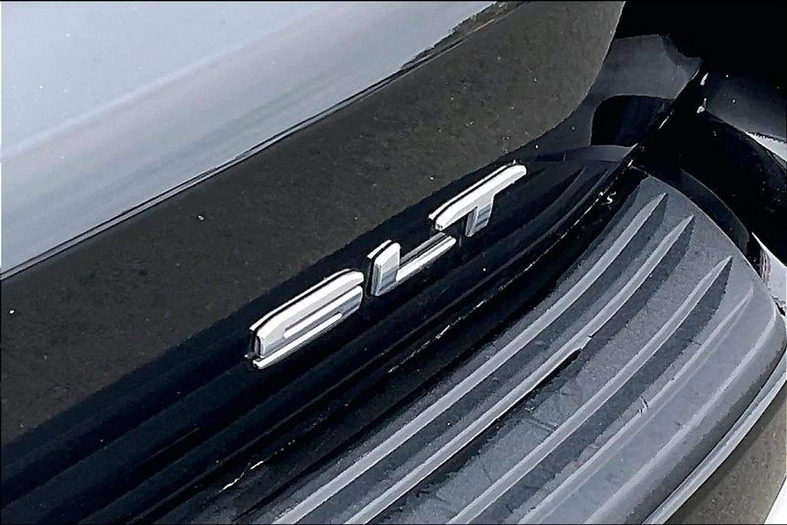 Used 2024 GMC Yukon XL SLT image 24