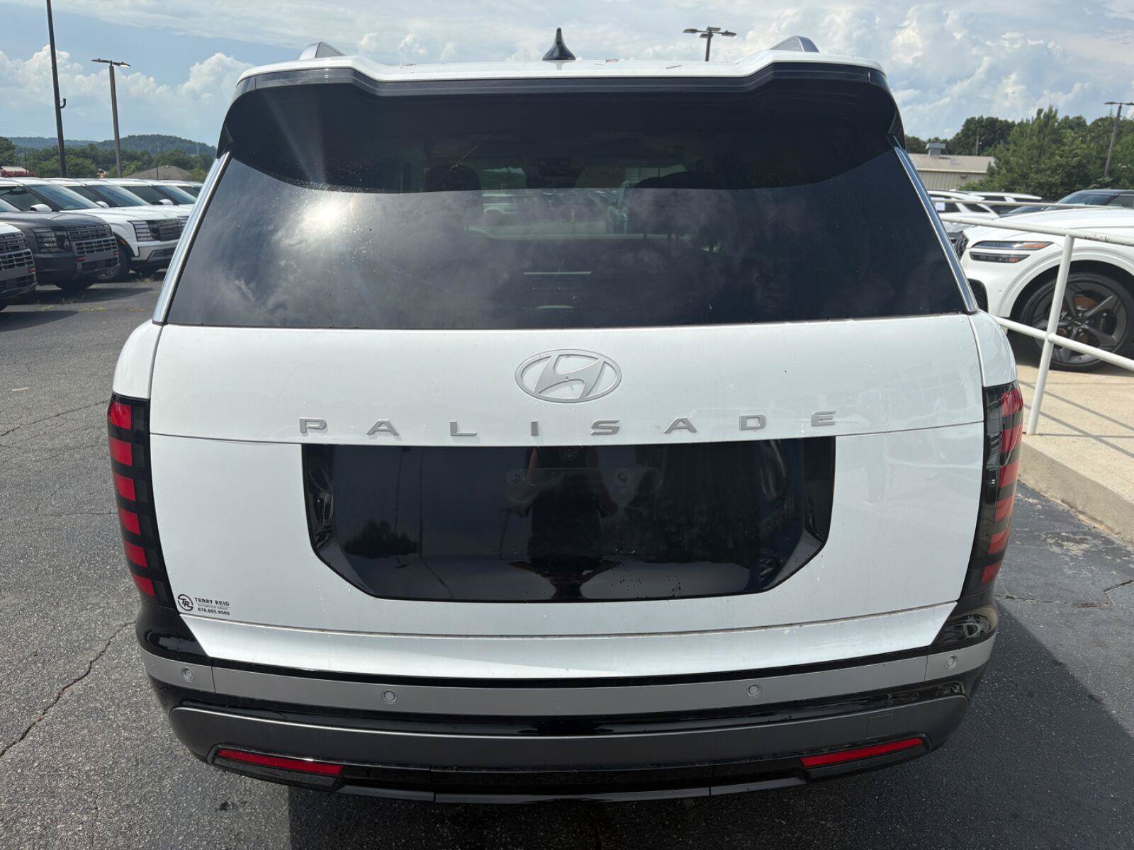 Used 2026 Hyundai Palisade Limited FWD image 7