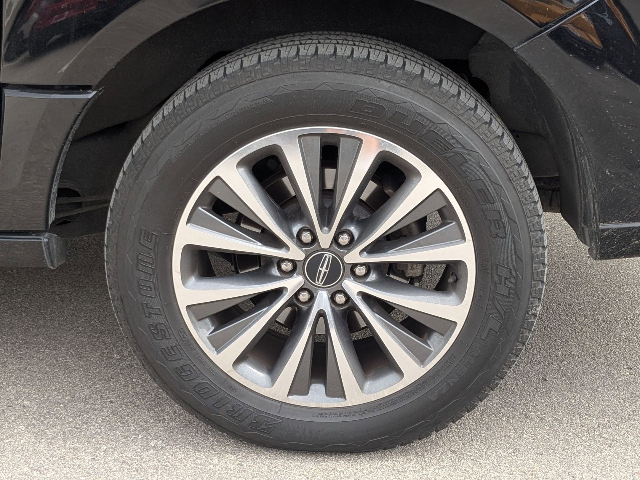 Used 2017 Lincoln Navigator L Select image 25