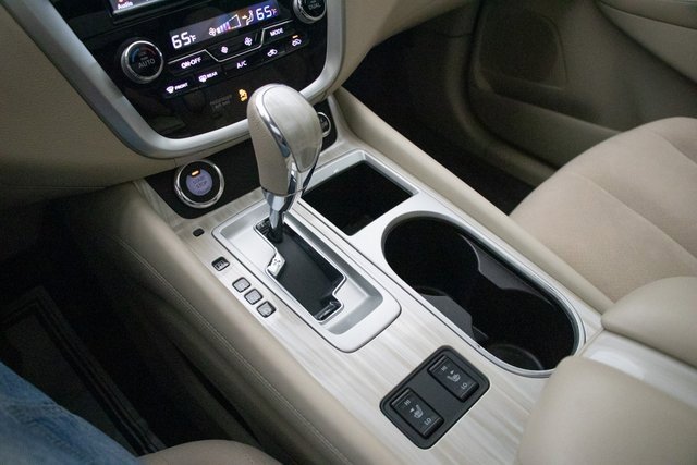 Used 2018 Nissan Murano SV w/ Premium Package image 29