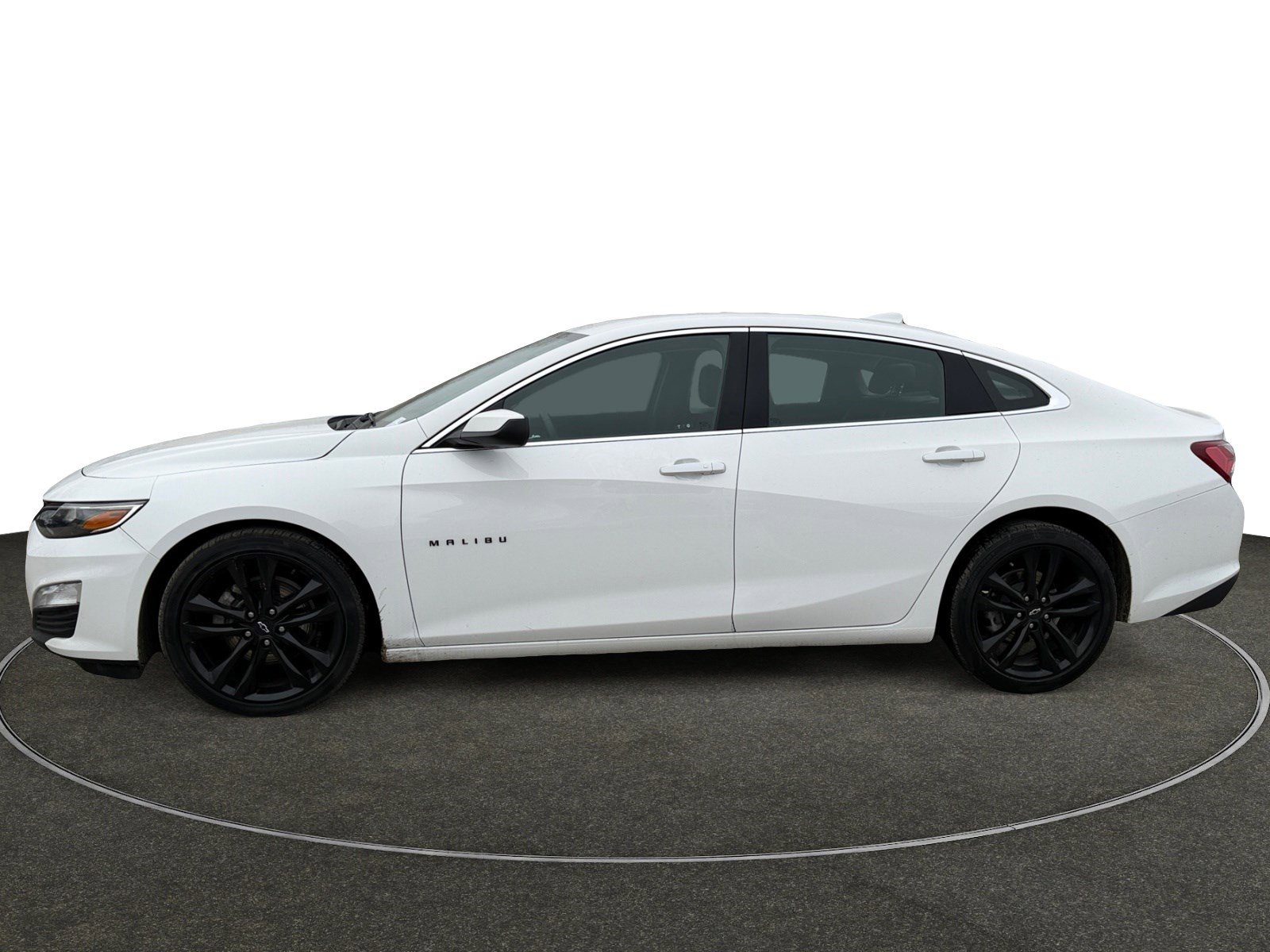 Used 2024 Chevrolet Malibu LT w/ Sport Edition FWD image 2