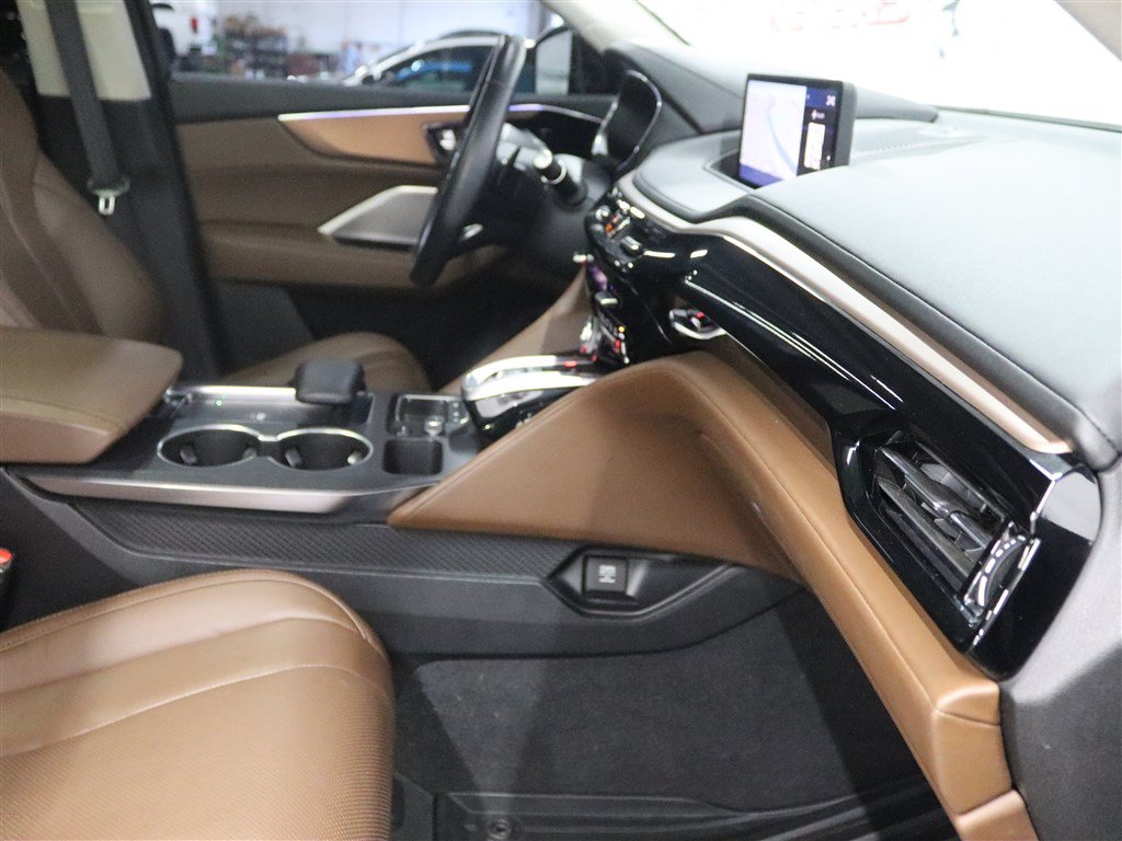Used 2022 Acura MDX SH-AWD w/ Technology Package image 34