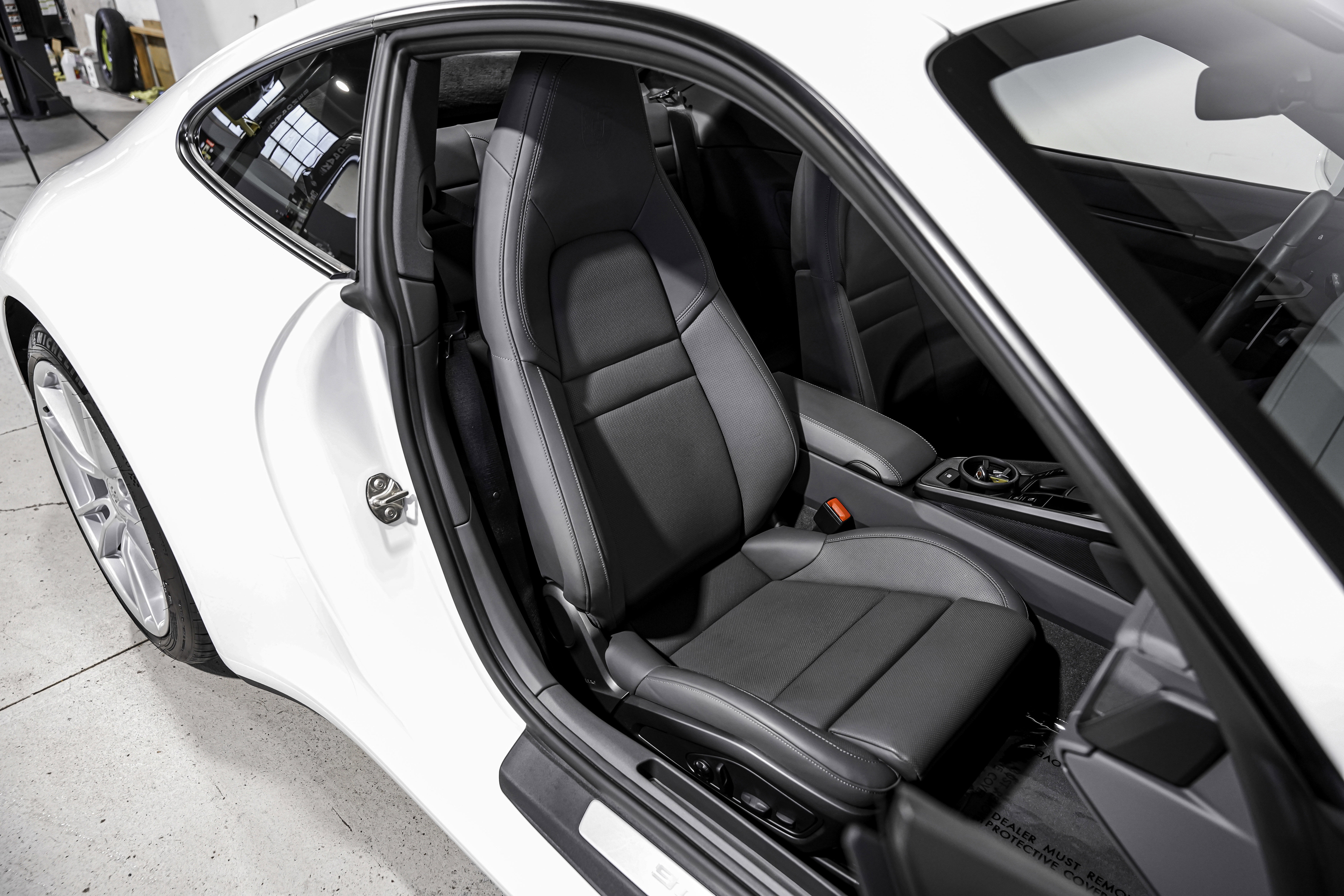 Used 2023 Porsche 911 Carrera w/ Premium Package image 30