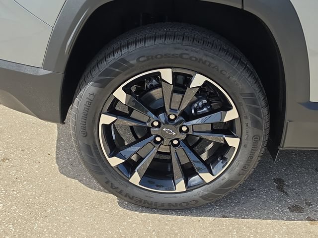 New 2026 Chevrolet Equinox RS w/ Convenience Package III FWD image 5