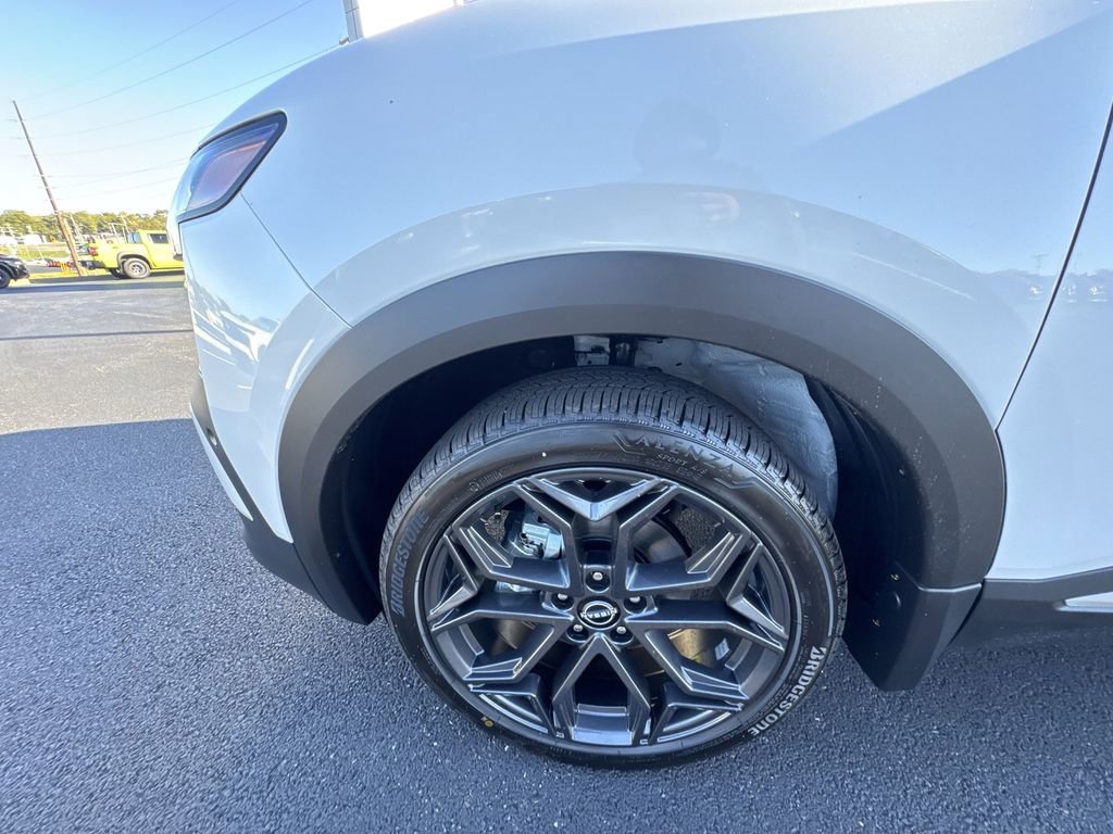 New 2026 Nissan Kicks SR w/ SR Premium Package image 10