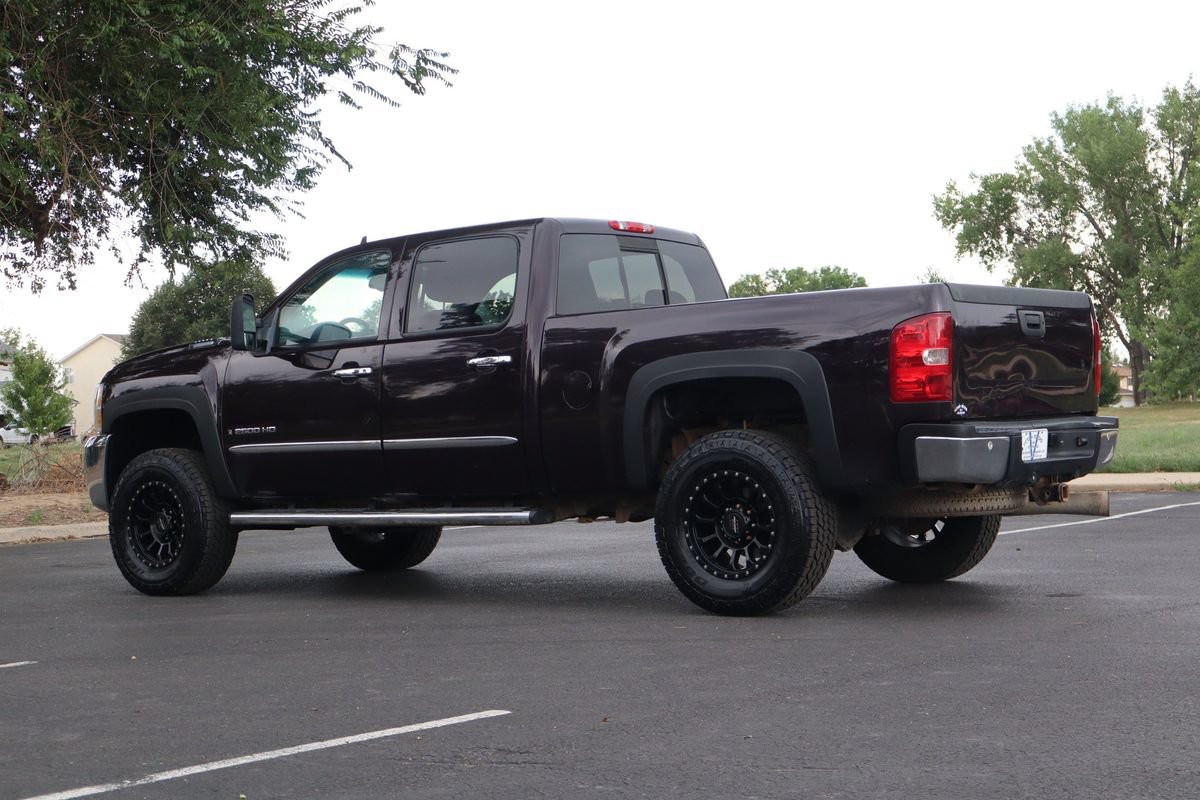 Used 2008 Chevrolet Silverado 2500 LTZ w/ Safety Package AWD/4WD image 7