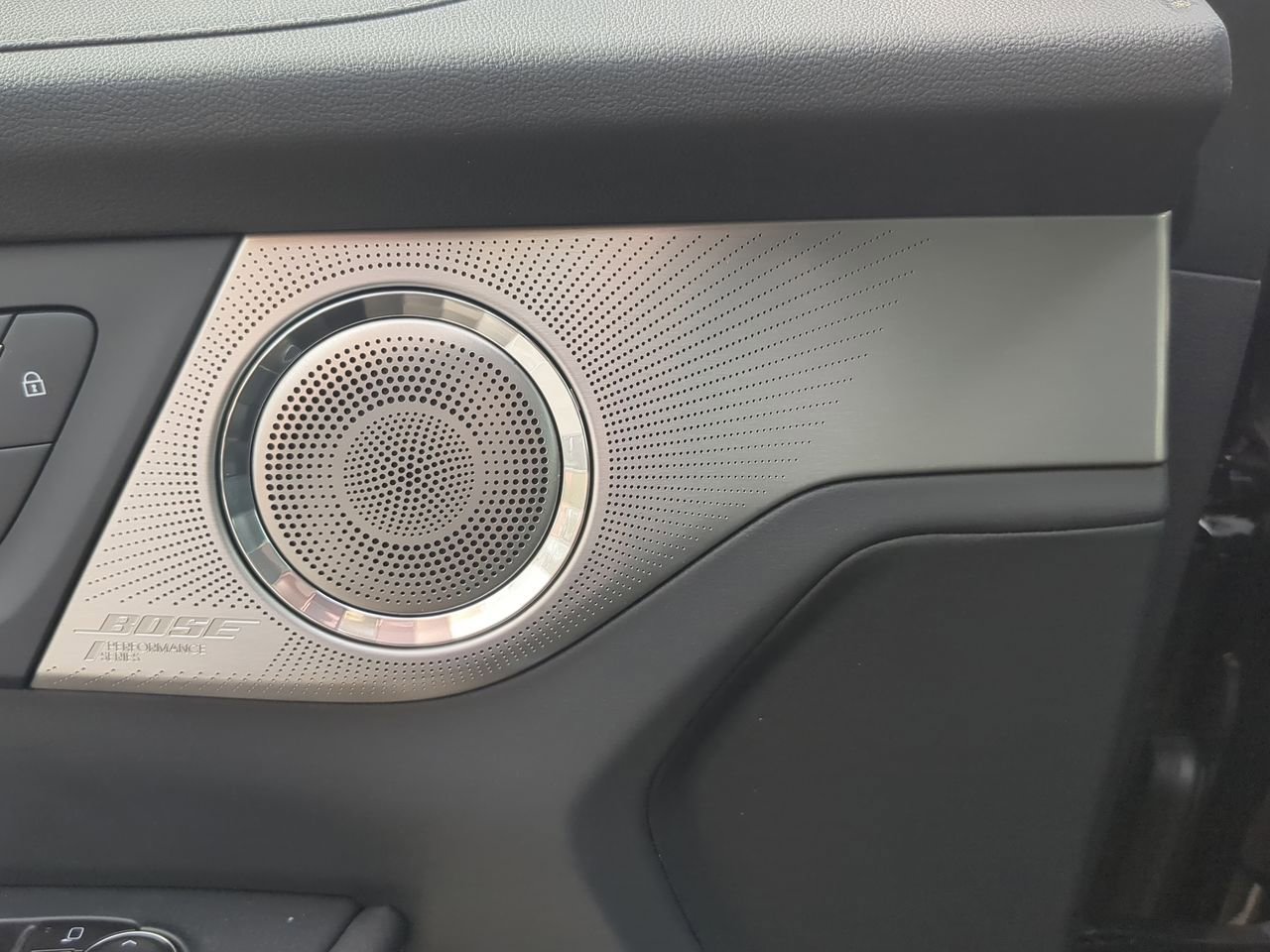 New 2026 Buick Enclave Avenir AWD/4WD image 24