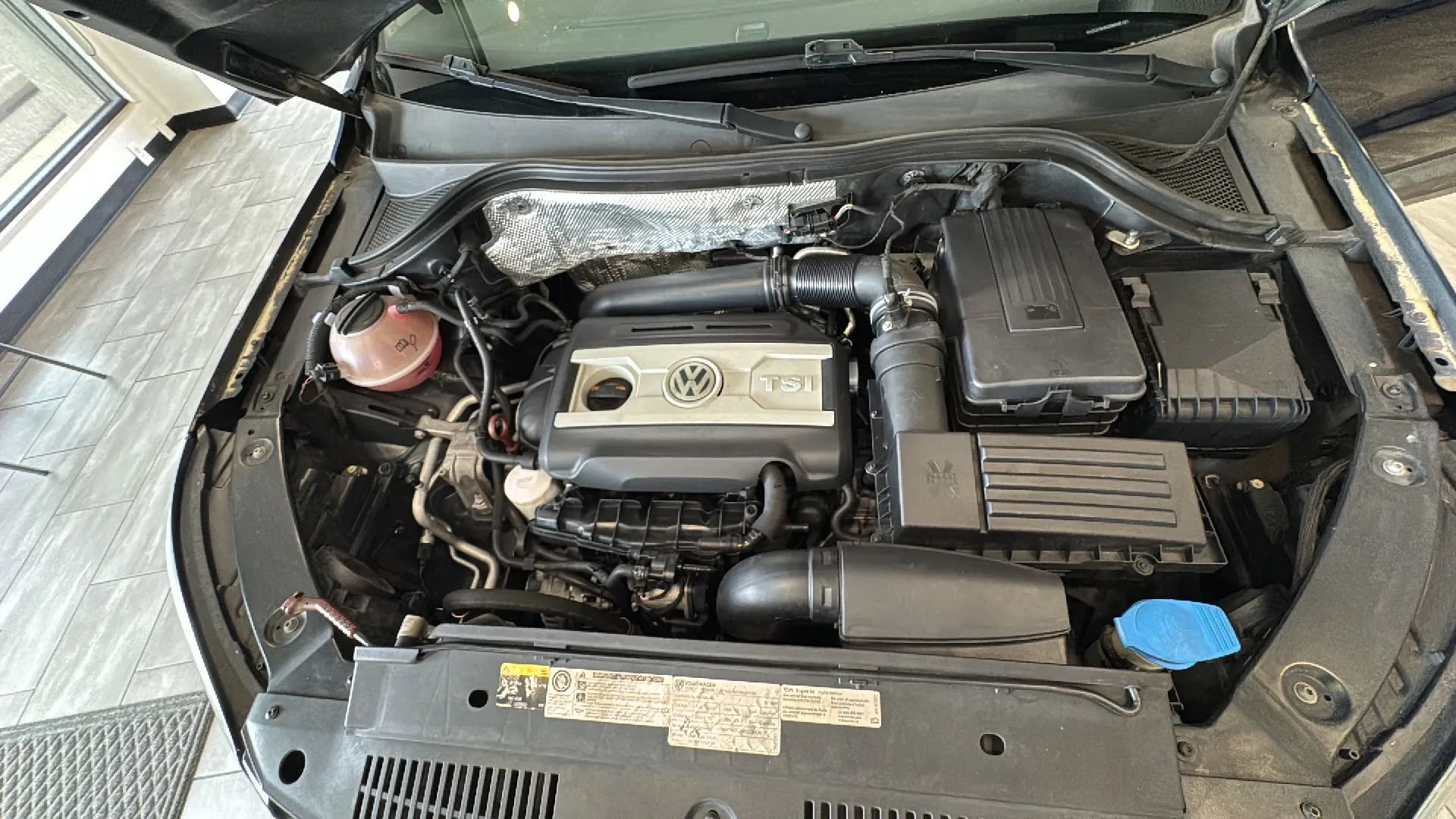 Used 2013 Volkswagen Tiguan S FWD image 33