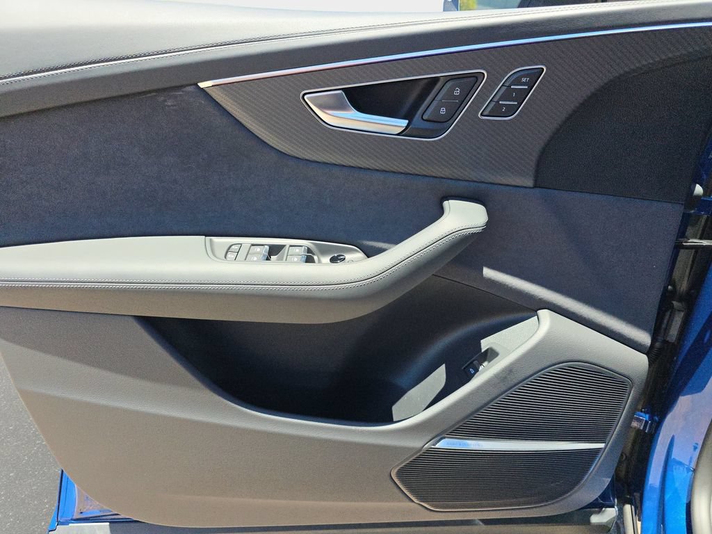 New 2026 Audi SQ8 Prestige AWD/4WD image 18