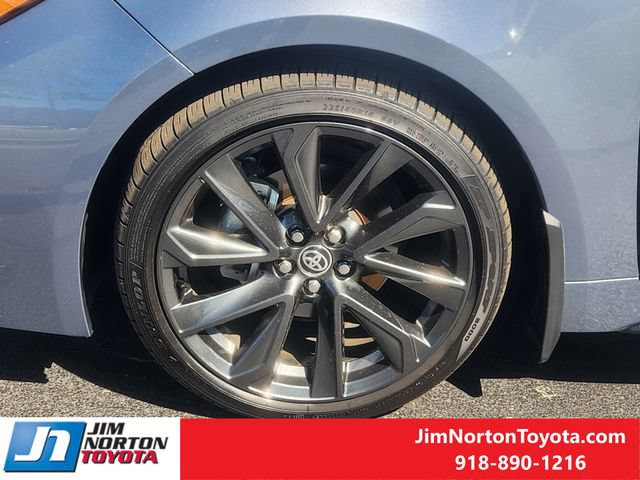 Used 2025 Toyota Corolla SE w/ SE Premium Package FWD image 13
