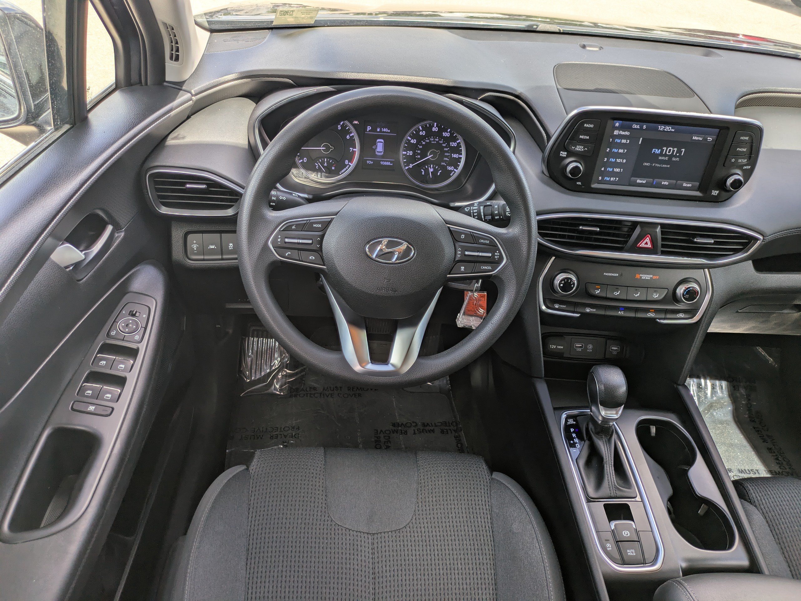 Used 2020 Hyundai Santa Fe SE FWD image 15