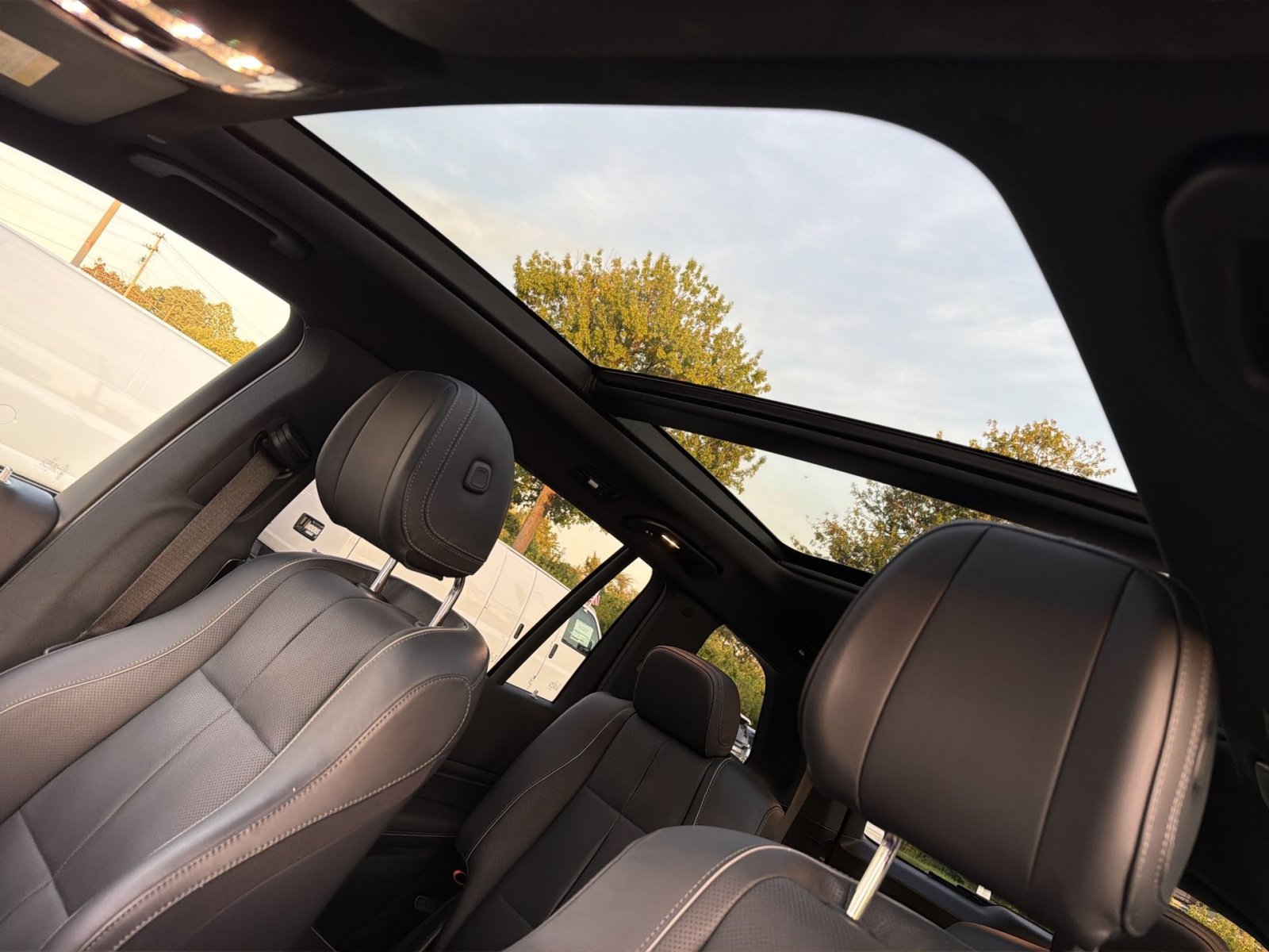 Used 2024 Mercedes-Benz GLS 580 4MATIC image 24