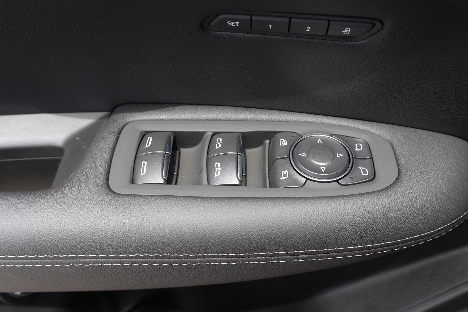 New 2025 Cadillac XT5 Premium Luxury image 11