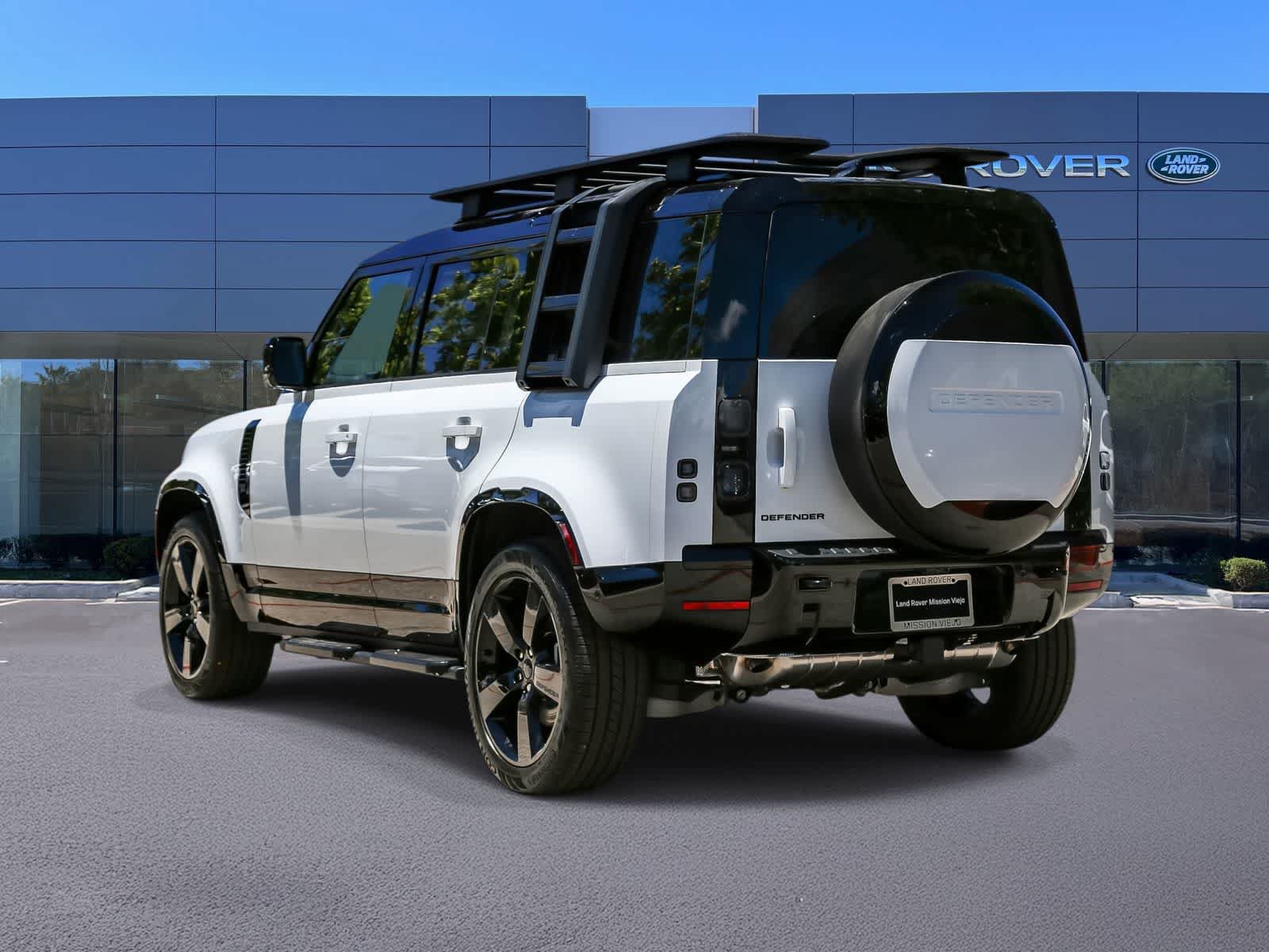 New 2026 Land Rover Defender 110 X-Dynamic SE AWD/4WD image 6