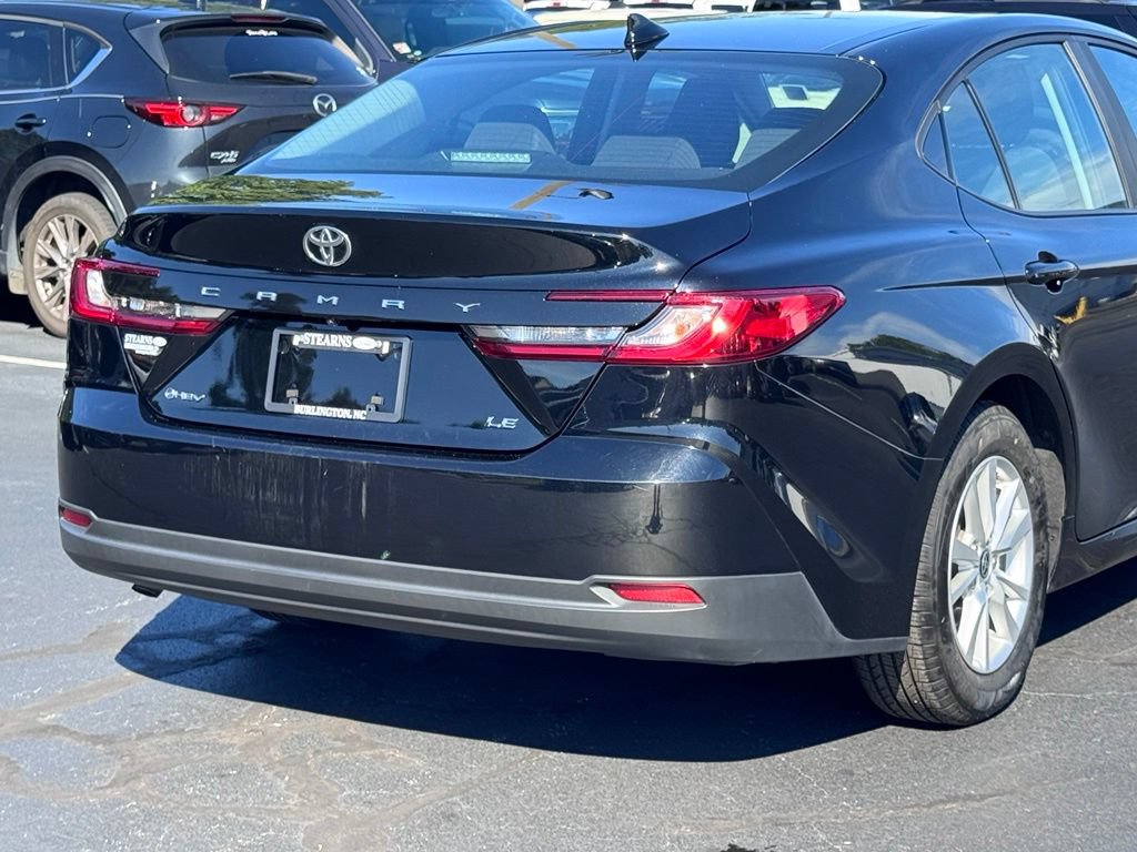 Used 2025 Toyota Camry LE FWD image 38