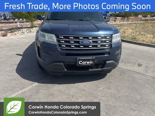 Used 2016 Ford Explorer 4WD image 2