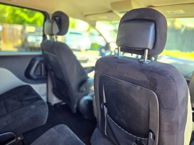 Used 2013 Dodge Grand Caravan SXT FWD image 49