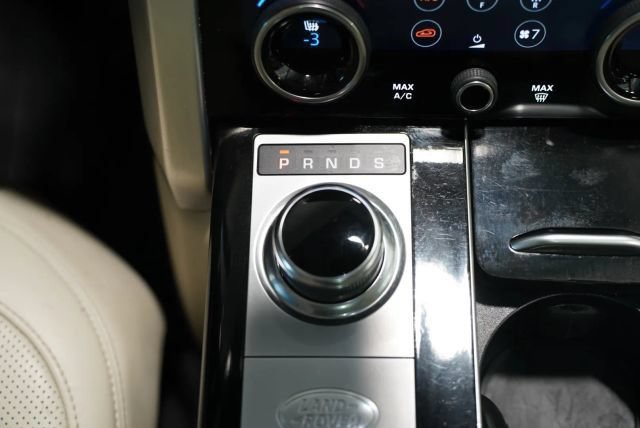 Used 2020 Land Rover Range Rover HSE AWD/4WD image 35