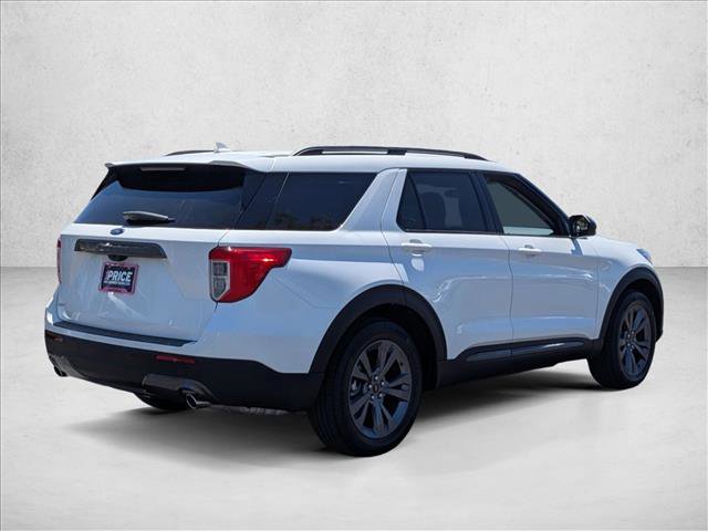 Used 2024 Ford Explorer XLT w/ Equipment Group 202A RWD image 5