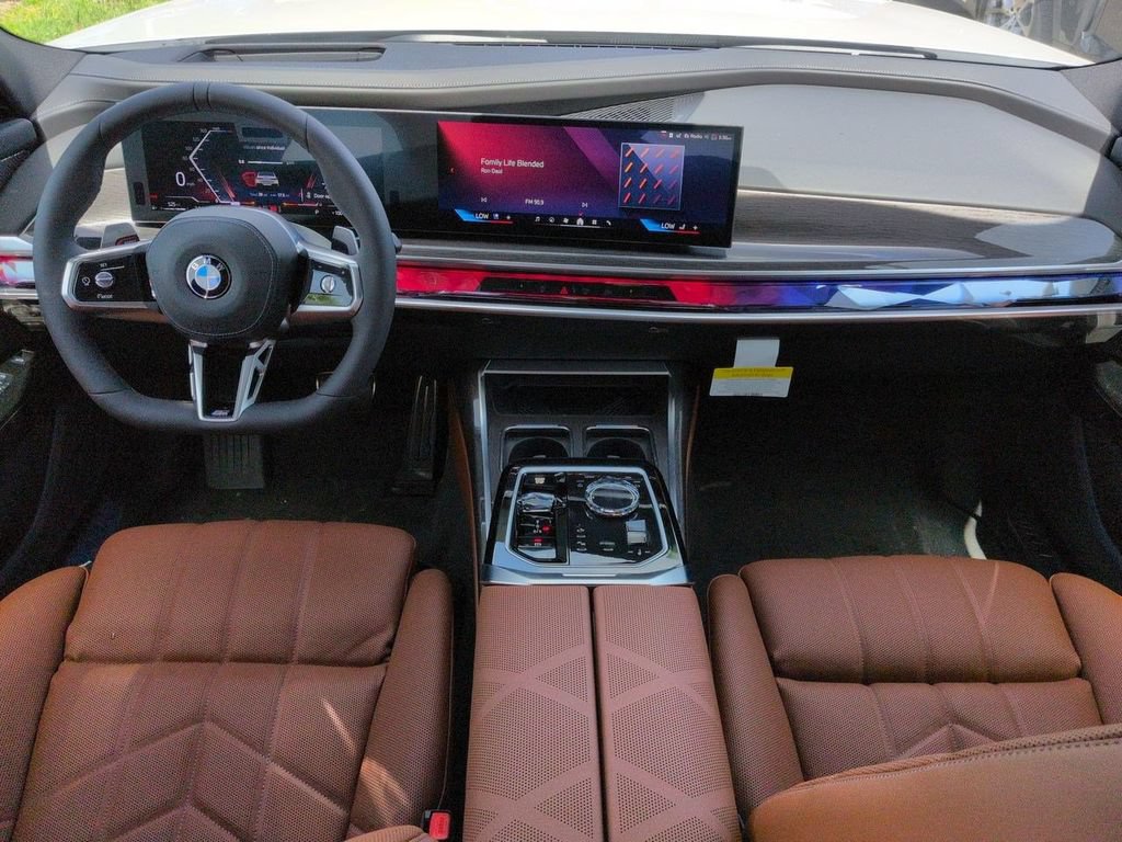 New 2026 BMW 740i xDrive AWD/4WD image 14