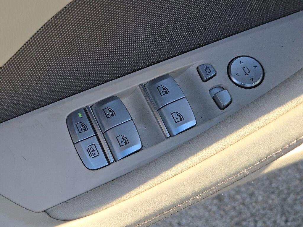 Used 2023 BMW 840i Gran Coupe xDrive w/ Comfort Seating Package image 19