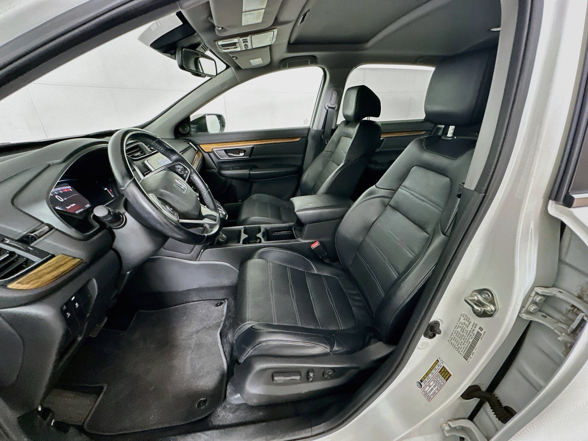 Used 2018 Honda CR-V Touring image 13