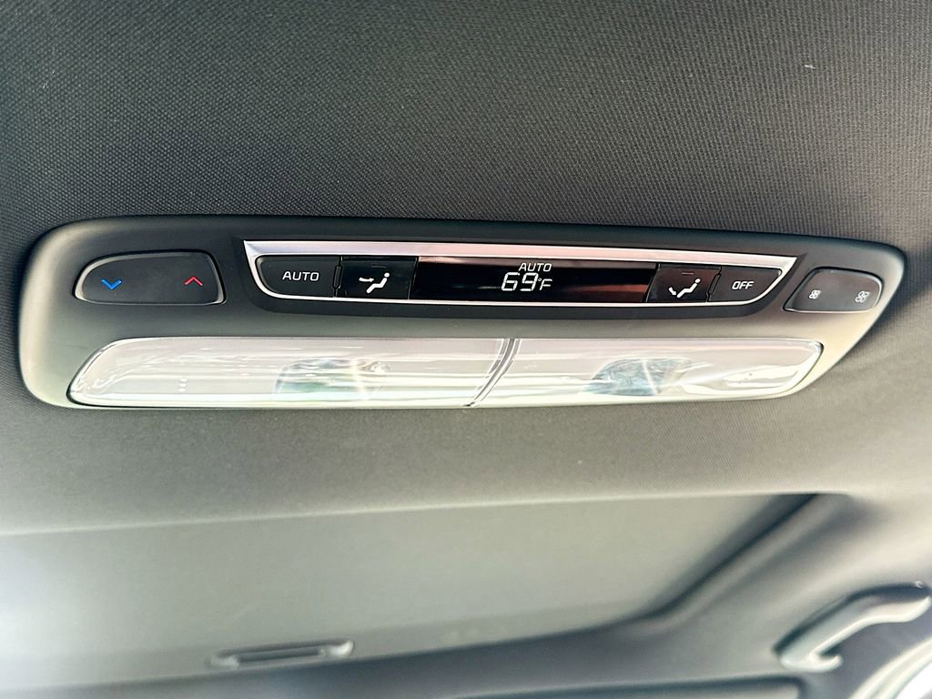 Used 2024 Kia Telluride EX w/ EX Captain's Chair Package AWD/4WD image 26