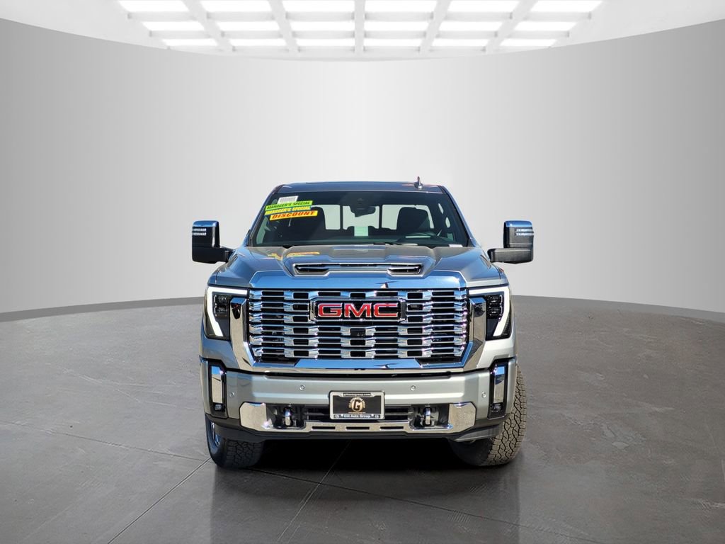 New 2026 GMC Sierra 2500 Denali w/ Denali Reserve Package AWD/4WD image 2