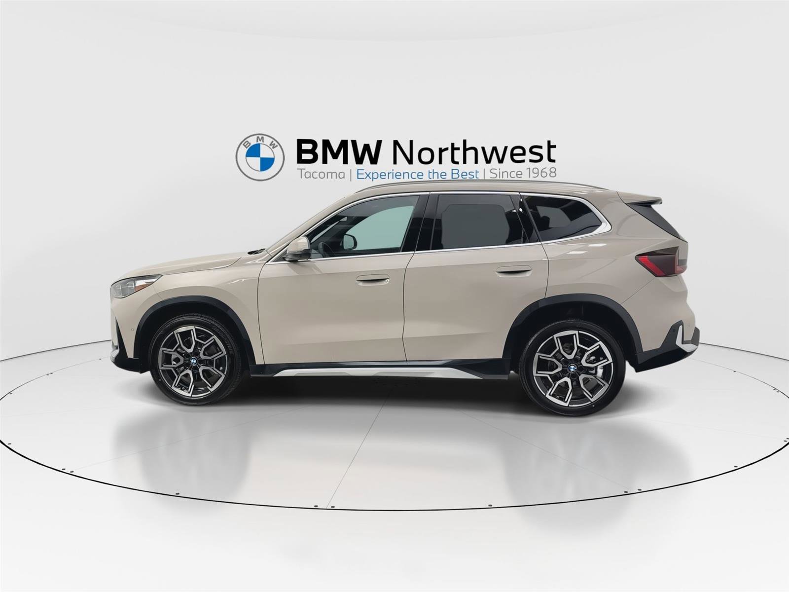 New 2026 BMW X1 xDrive28i w/ Technology Package image 11
