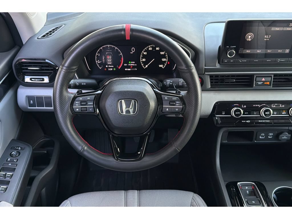 Used 2024 Honda Pilot LX image 16